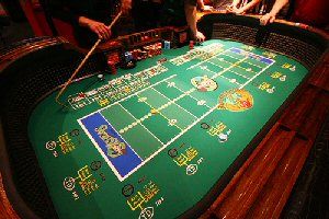 Oldie but Goodie – Bring Football Dice back to Vegas